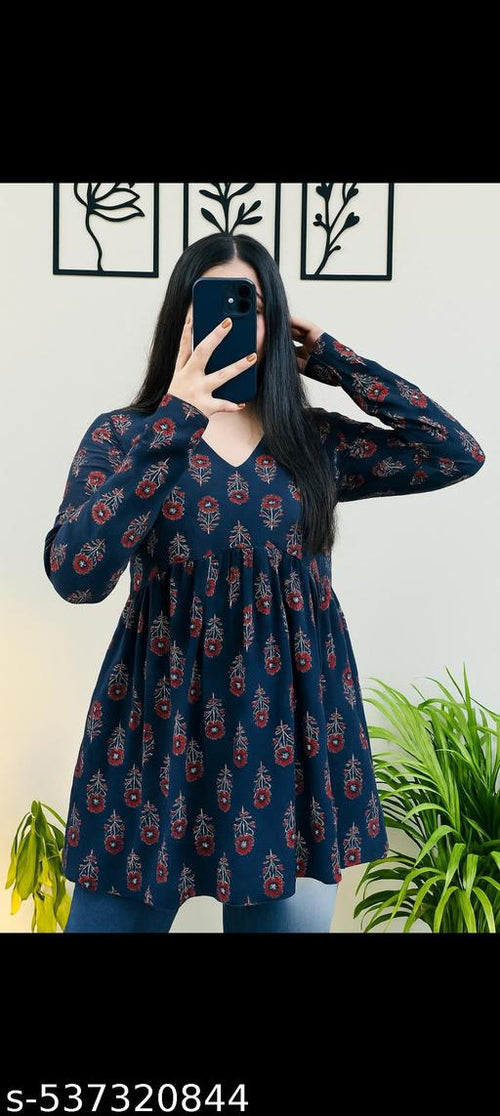 New Beautiful trendy v-neck top